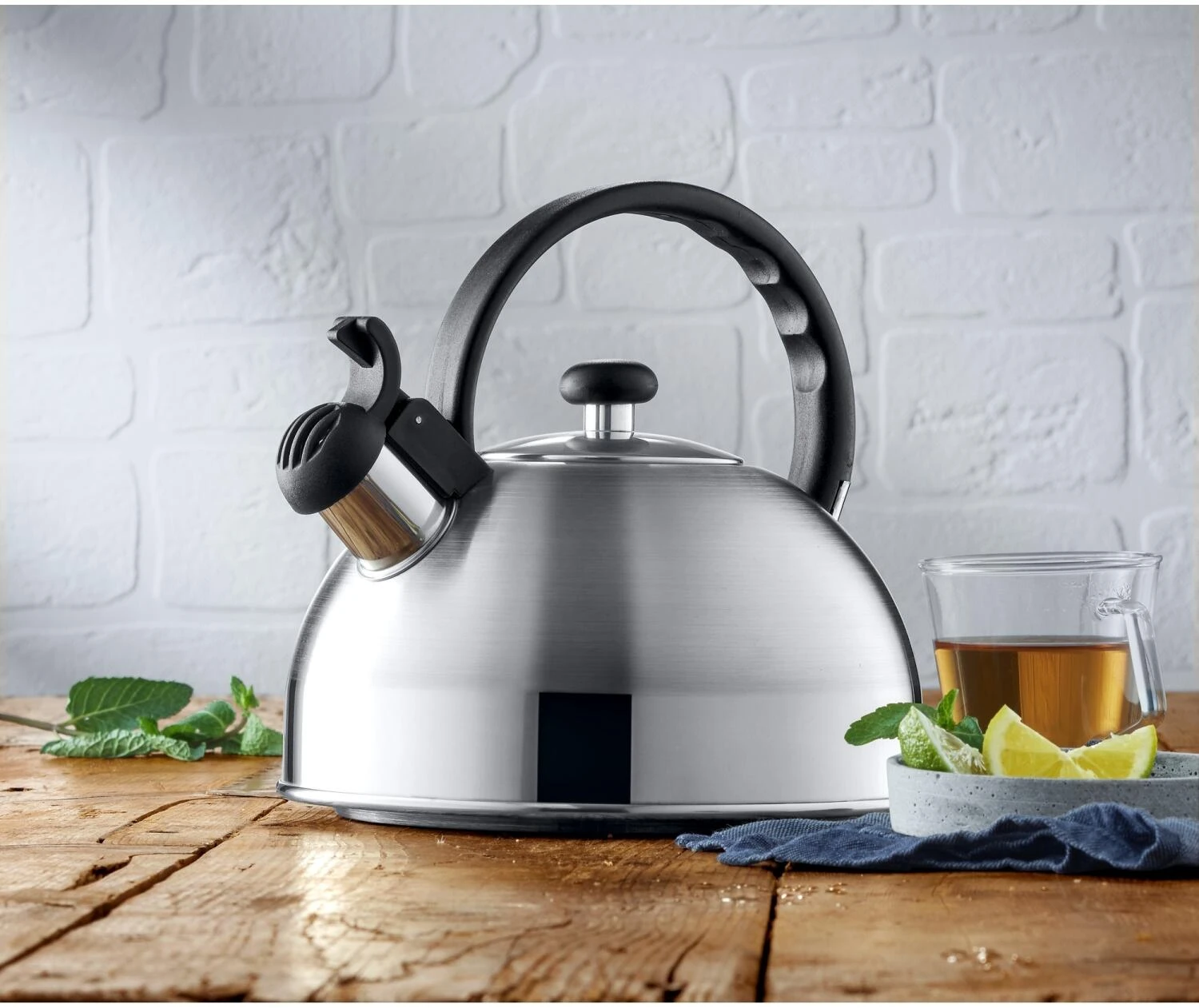 WMF Orbit Flötenkessel 1,5 L 4 WMF Orbit Flötenkessel 1,5 L – Bild 2