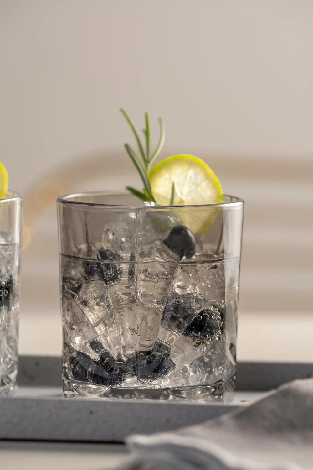 Leonardo Trinkglas CAPRI 330 Ml Grau 5 Leonardo Trinkglas CAPRI 330 Ml Grau – Bild 3