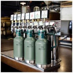 Stanley Classic Growler 1,9l -Red wine glass shop 222 669000 web5