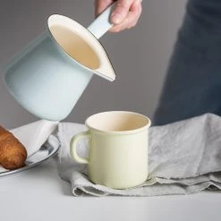 Riess Emaille Riess Kaffeekocher Aus Emaille In Türkis 8 Riess Emaille Riess Kaffeekocher Aus Emaille In Türkis -Red wine glass shop RIESS AMBIENTE CLASSIC Pastell Bunt Kaffeekocher C highres